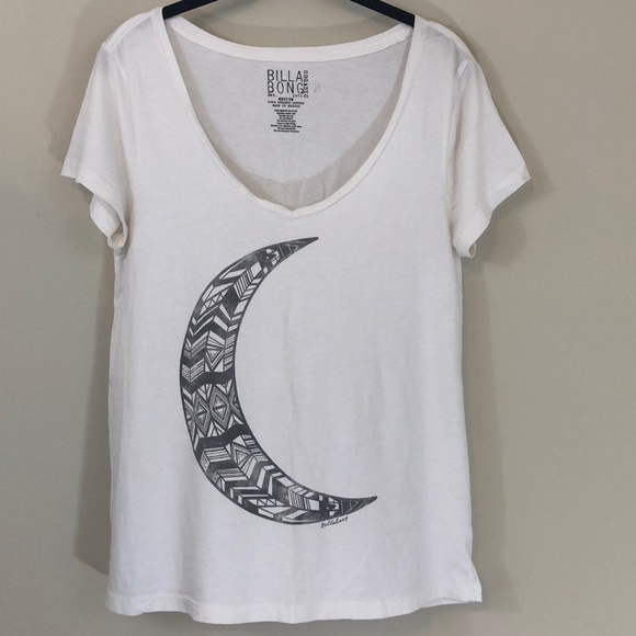 Billabong Tops - Billabong Moon scoop neck Tee